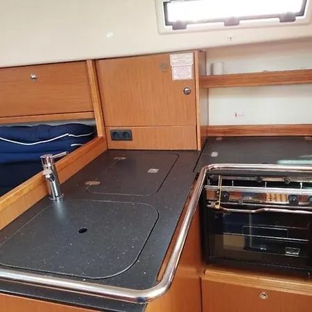 Spend A Night On A Sailing Boat *