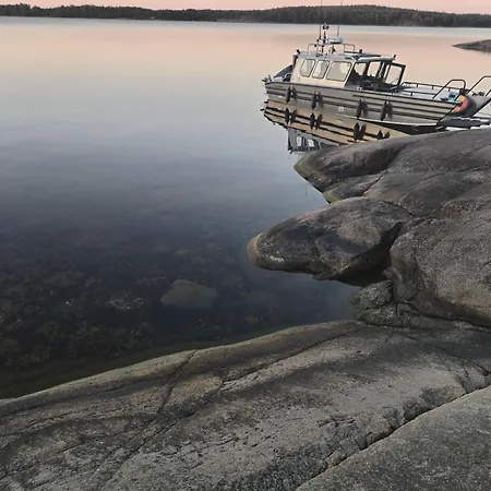 Spend A Night On A Sailing Boat *