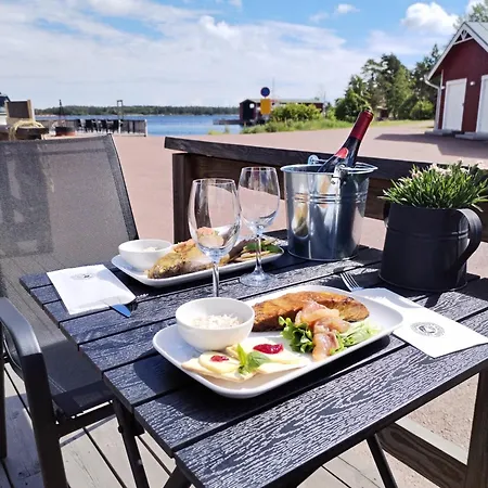 Spend A Night On A Sailing Boat Hotel na wodzie Saltvik